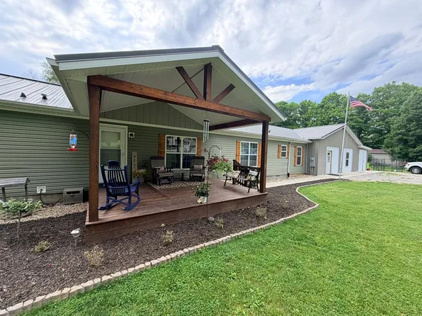 1149 Poes Run Rd, Londonderry, OH 45647