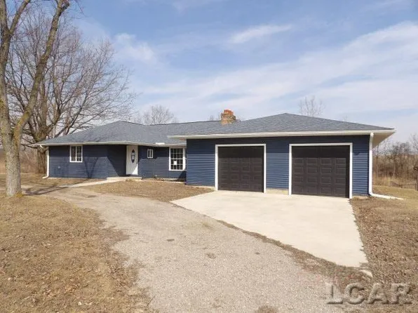 3534 Deerfield Rd, Adrian, MI 49221