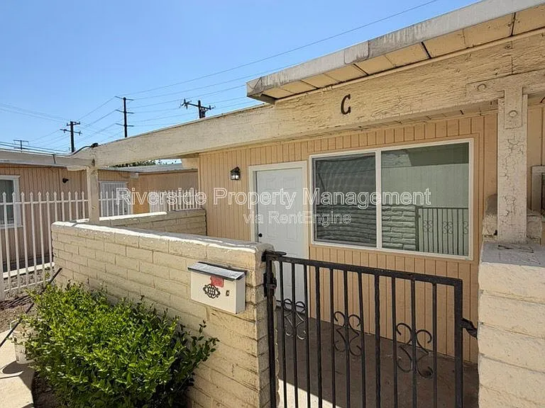 429 Glen Ave #C — Photo 1
