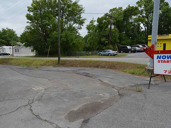 5th image of 5145 N Lee Hwy