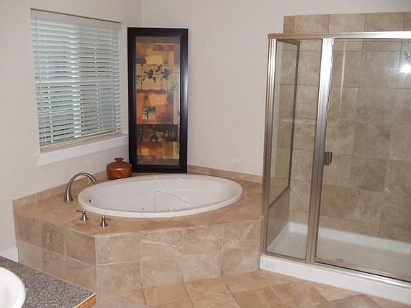Master bath Jacuzzi