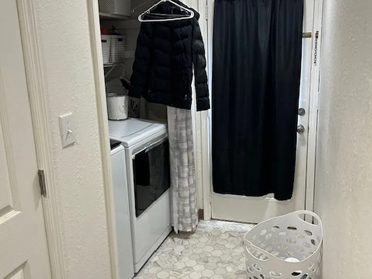 144 Grand Larry St #3 — Photo 22