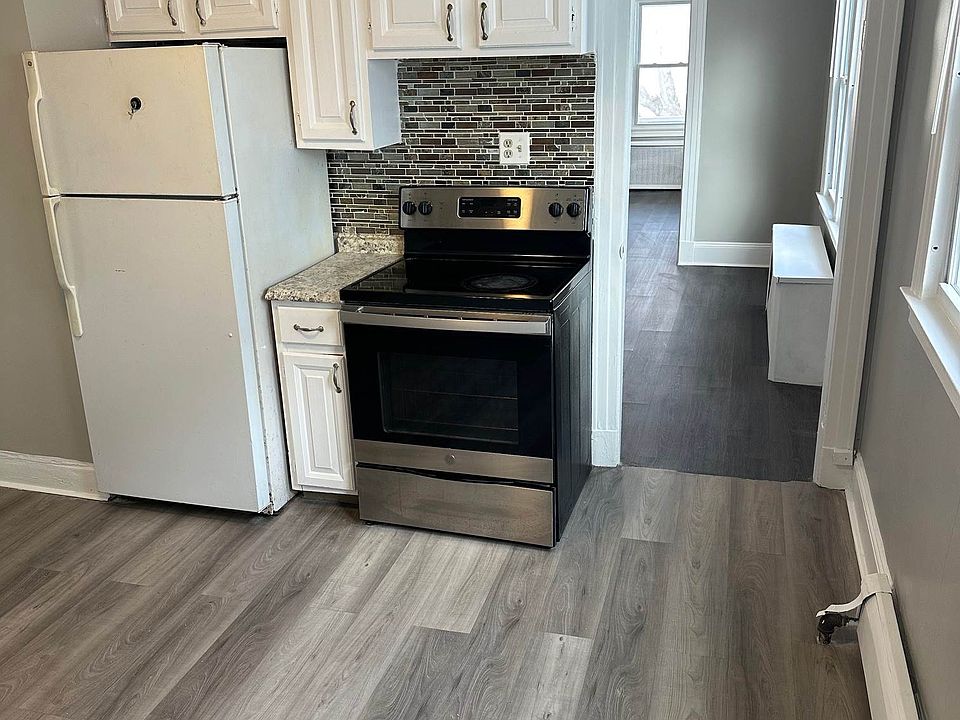 2nd image of 59 Sherbrooke Ave