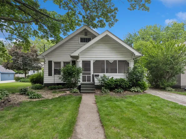 2708 50th St, Des Moines, IA 50310
