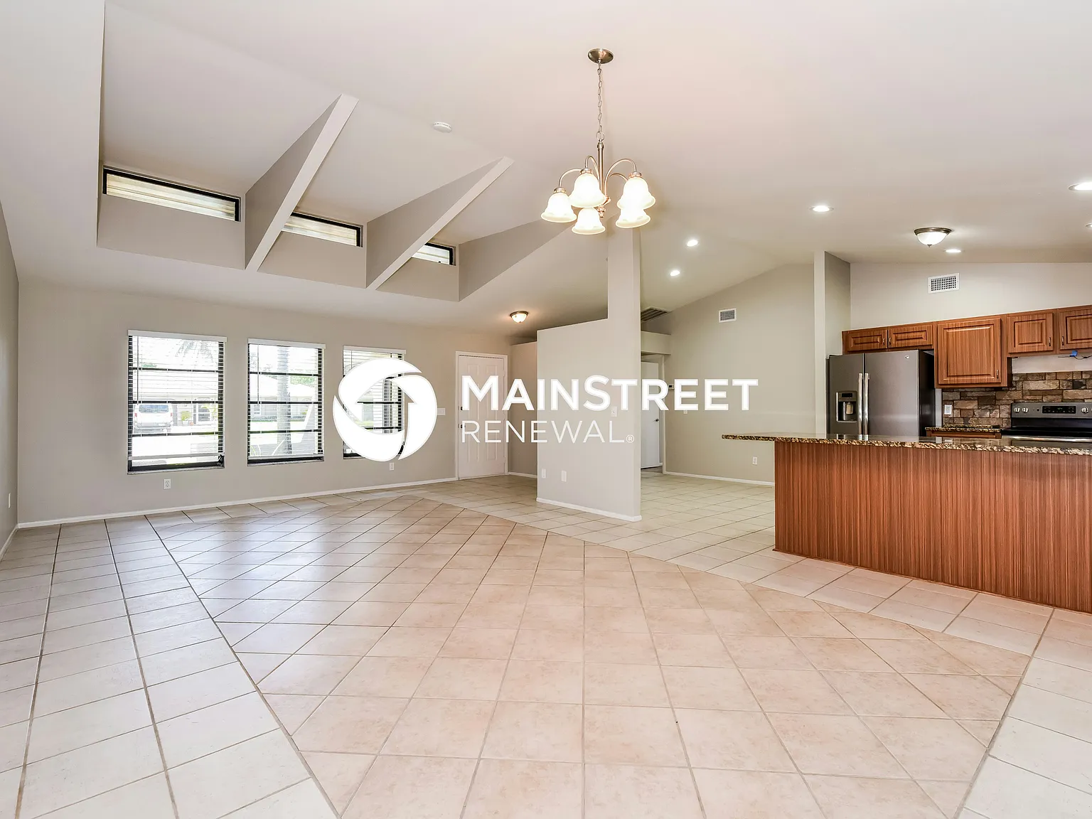 202 NE 9th Pl — Photo 4