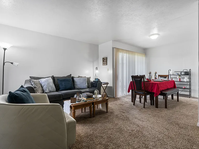 Creekside Terre Apartments — Photo 38