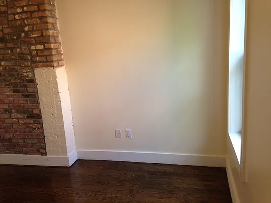 Rented by Premier Metro Realty Corp | media 49