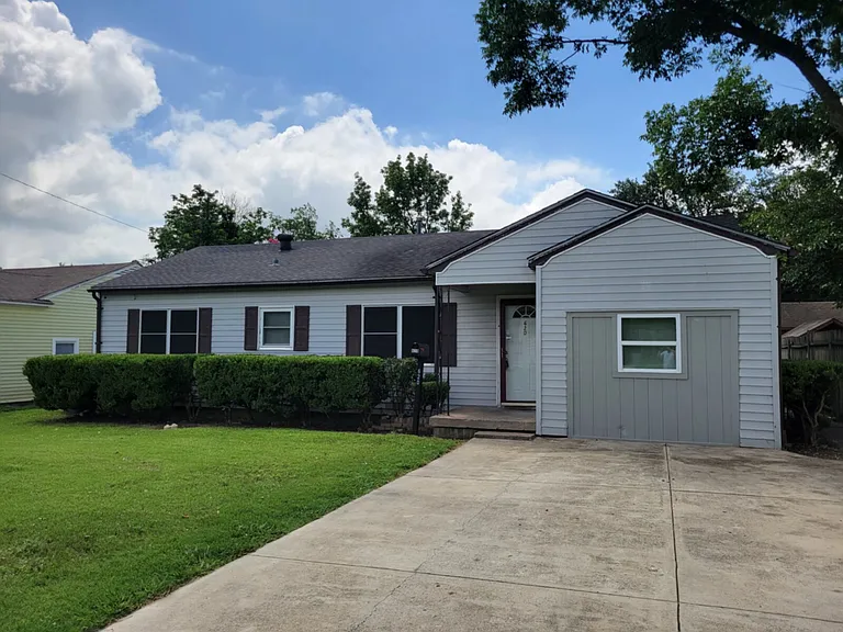 620 Lacewood Dr — Photo 1