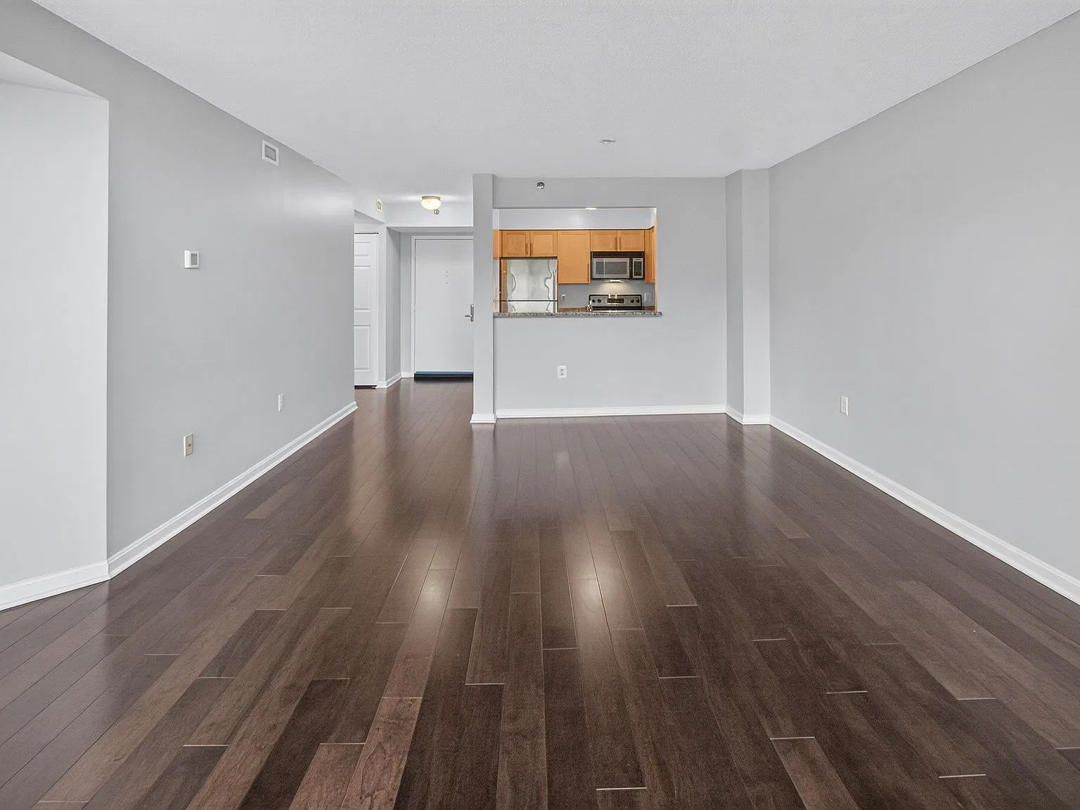 10101 Grosvenor Place #818 - 1 — Photo 3