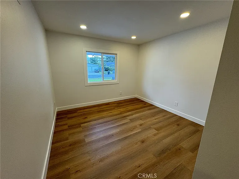213 N Royal Pl — Photo 17