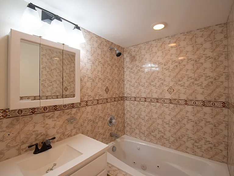144 Webster Ave #1 — Photo 5