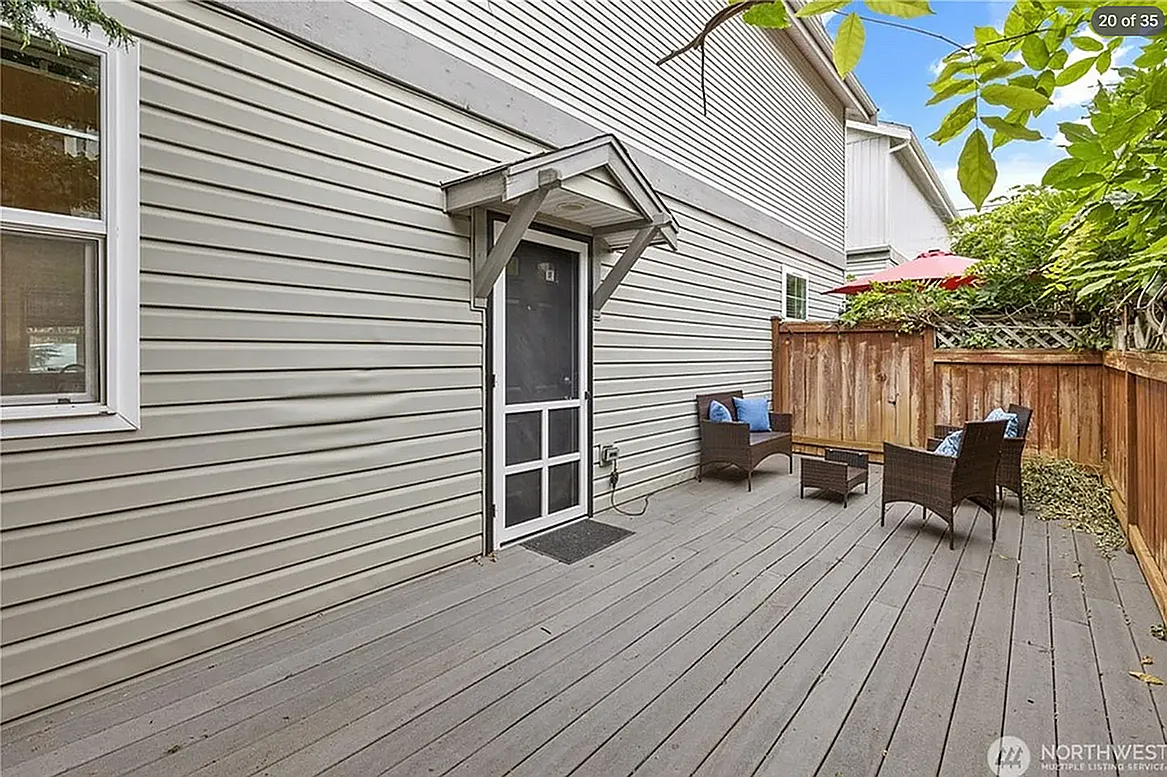 Fauntleroy TH — Photo 1