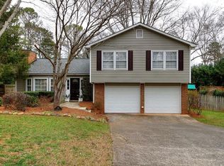 110 Sea Holly Cir, Roswell, GA 30076