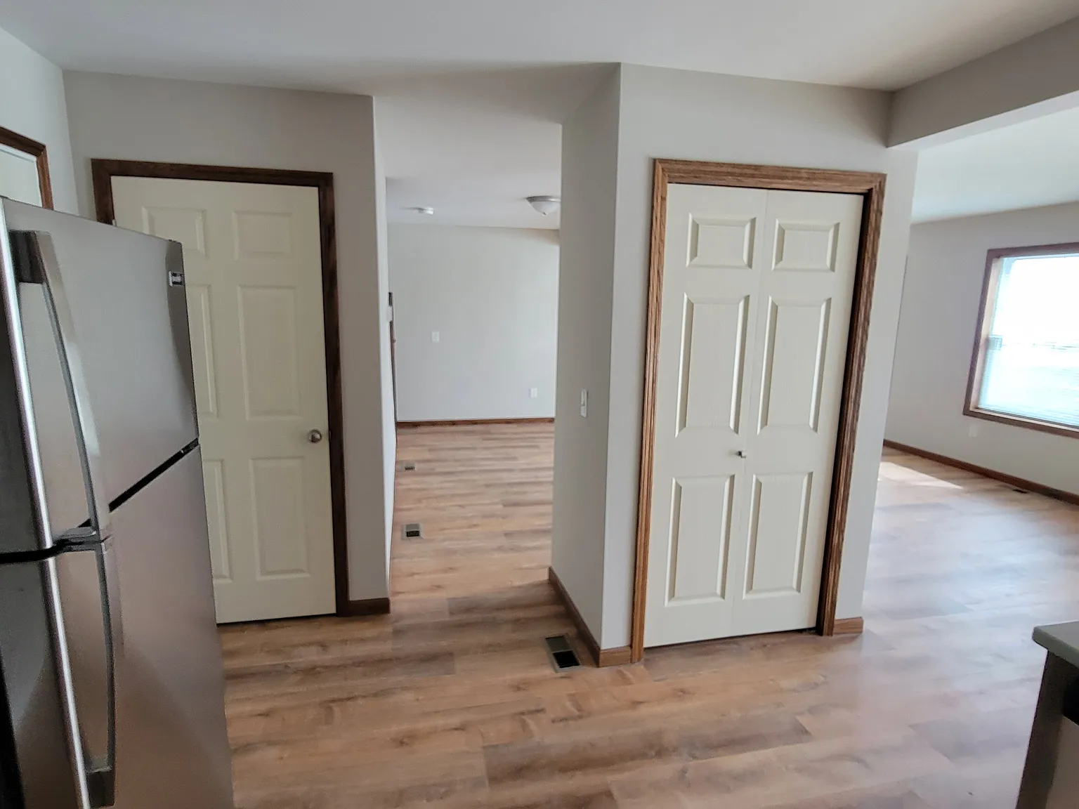 3 bed, 2.5 bath, 1500 sqft, $2,450 — Photo 2