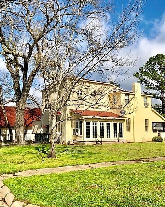1st image of 412 W San Marcos