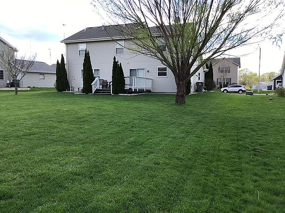 2nd image of 808 Banbury Dr