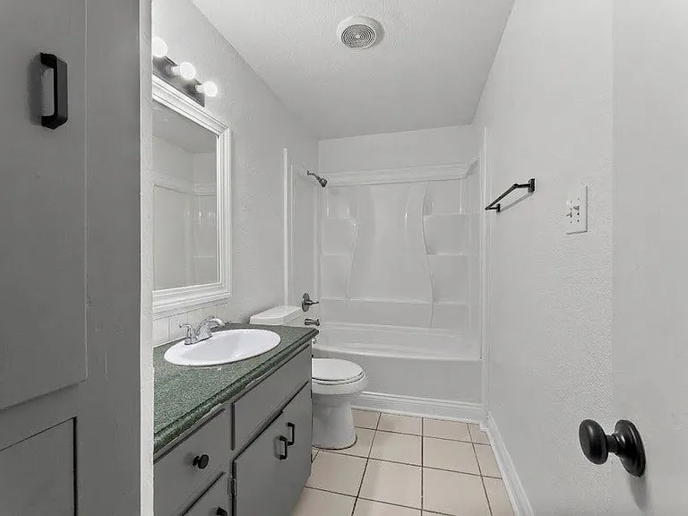 11103 Renel Dr #B — Photo 10