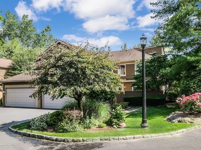30 Indian Hill Rd, New Rochelle, NY, 10804
