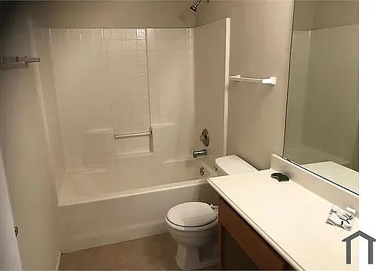 613 Spillway Dr — Photo 2