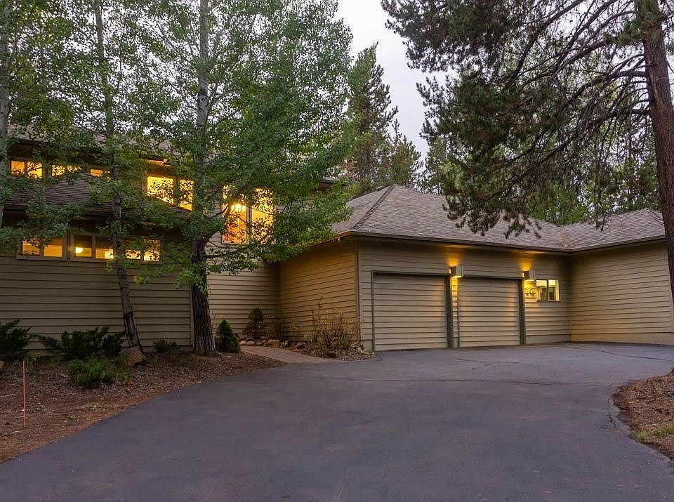 2nd image of 17955 Mugho Ln