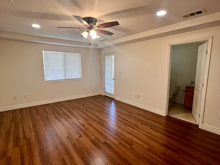 4490 Gabriella Pl — Photo 28