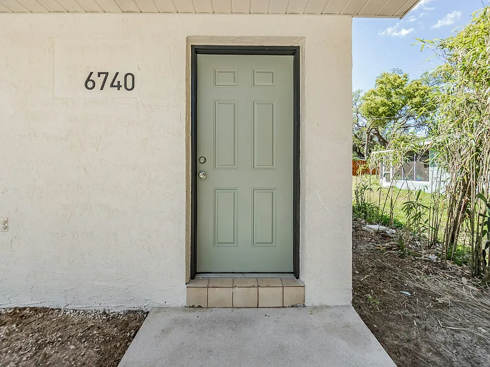 6746 Carnelian Ave #6740