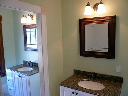 377 Essex St #B — Photo 7