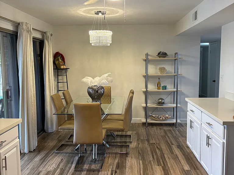 E Paradise Dr — Photo 6