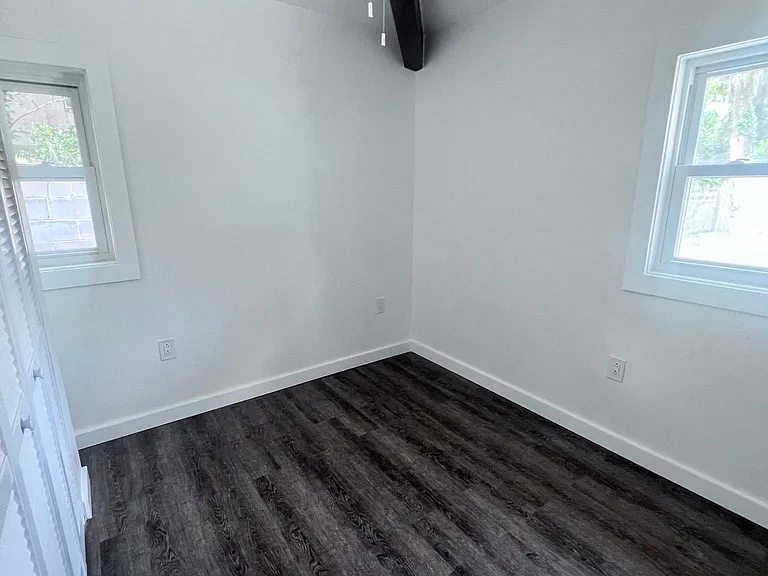 2707 NW 4th Ave #2 — Photo 8