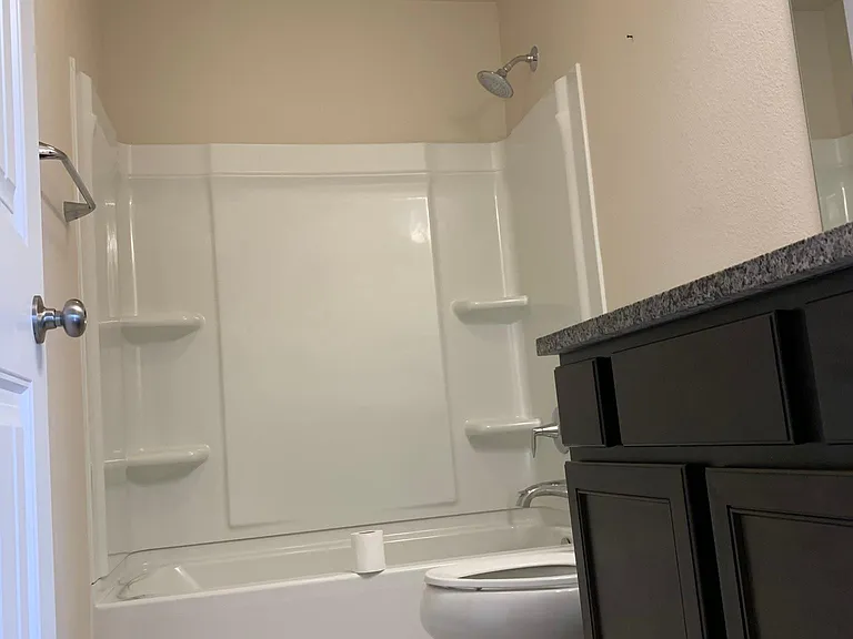 3720 Pontiac Ave — Photo 6
