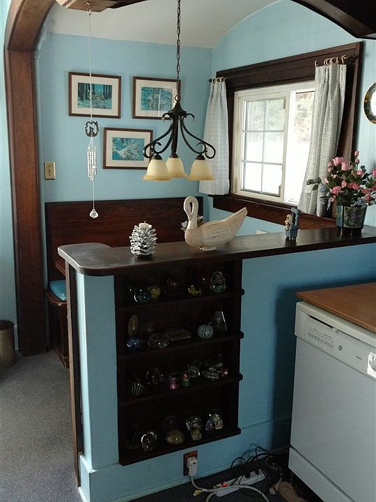 2nd image of 462 Shandelee Rd