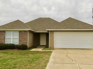 169 Cedar Spring Cir, Pearl, MS 39208