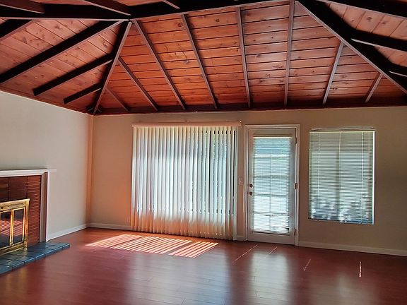 2nd image of 606 Lincoln Ave