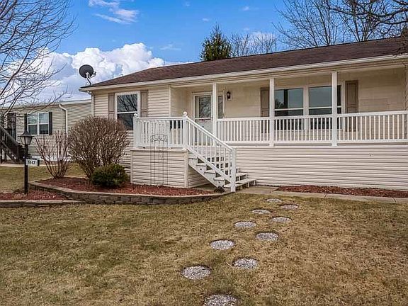 3rd image of 5647 Buttercup Ln