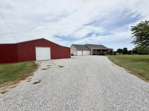 419 NE 251st Rd, Warrensburg, MO 64093