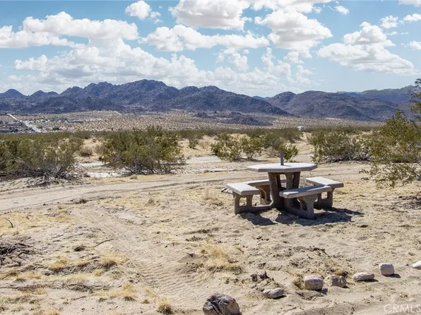 63627 Desert Trl, Joshua Tree, CA 92252