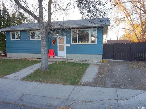 2 Hind Street, Regina, SK S4X 1R1
