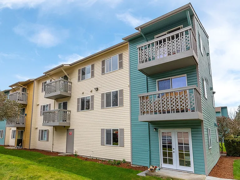 Arbor Woods Apartments — Photo 24