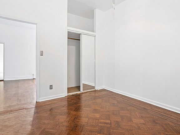 5th image of 853 Lincoln Pl #2R