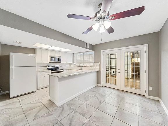 3rd image of 7163 Chasewood Dr