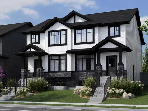 215 NE Tillotson Dr, Okotoks, AB T1S 4Z5