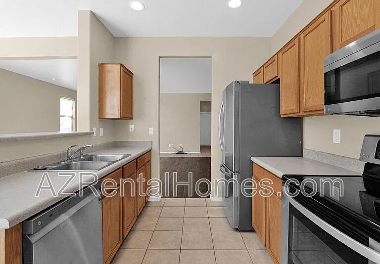 6308 S 69th Gln — Photo 9