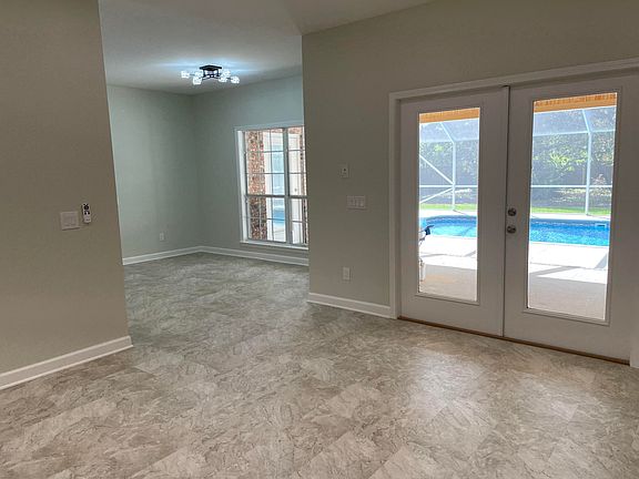 5th image of 3 Walton Way