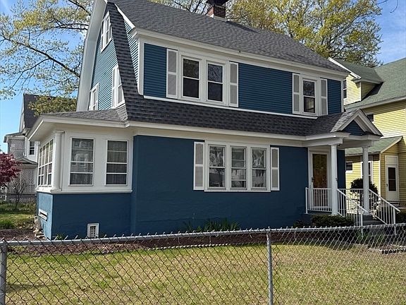2nd image of 21 Westford Cir