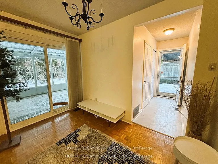 26 Jondan Cres — Photo 2