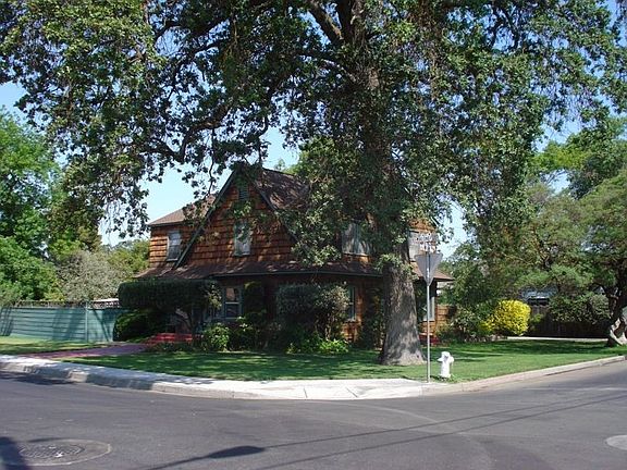 2nd image of 402 W Malone St