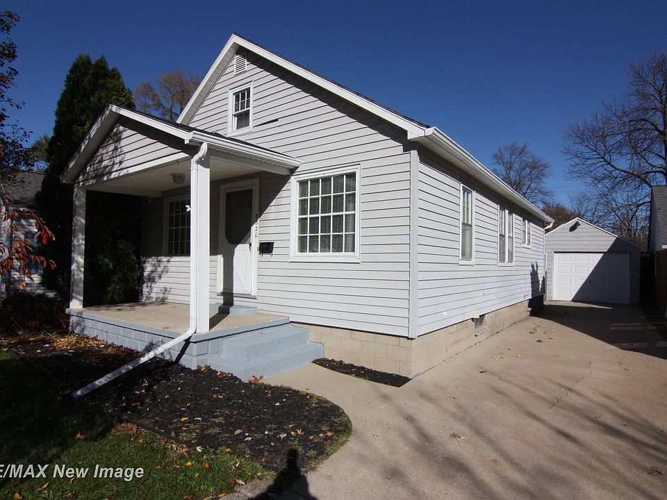 1st image of 3320 Osler Ave