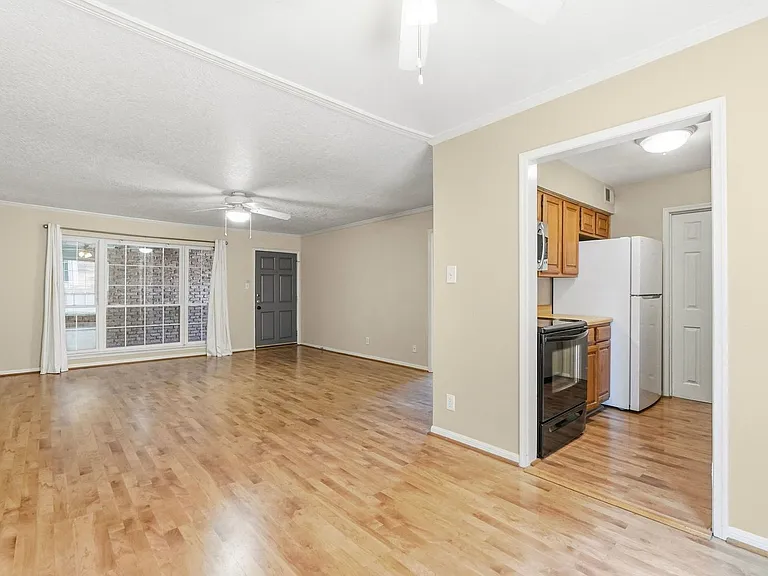 2507 Montrose Blvd #23 — Photo 12