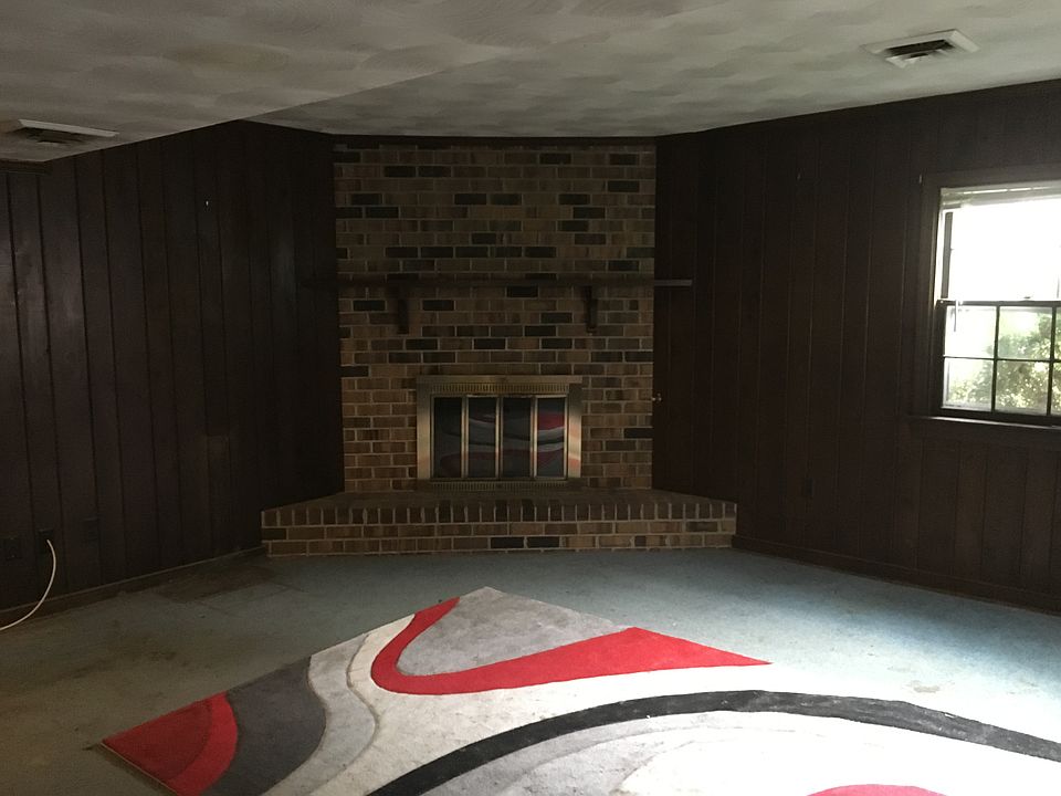 1st image of 7412 Sandlewood Dr
