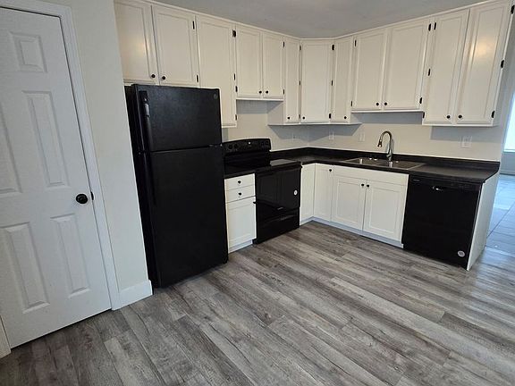 3rd image of 5205 S Brooks Dr #B